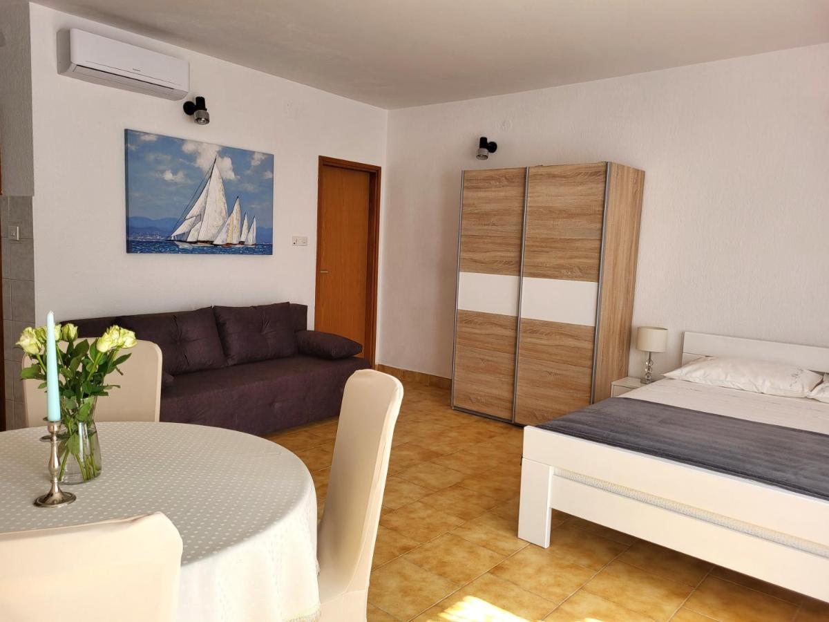 Apartments With Wifi Novi Vinodolski - 5483 外观 照片